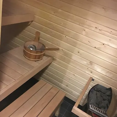 Baestlandia With Sauna, Free Parking And Wi-fi Appartamento