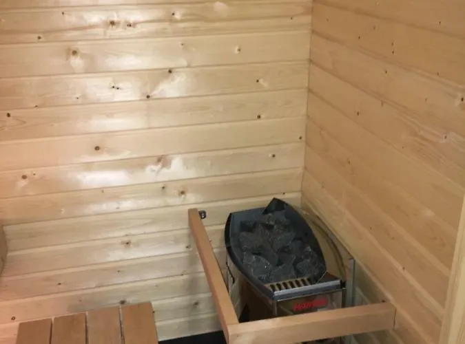 Baestlandia With Sauna, Free Parking And Wi-fi